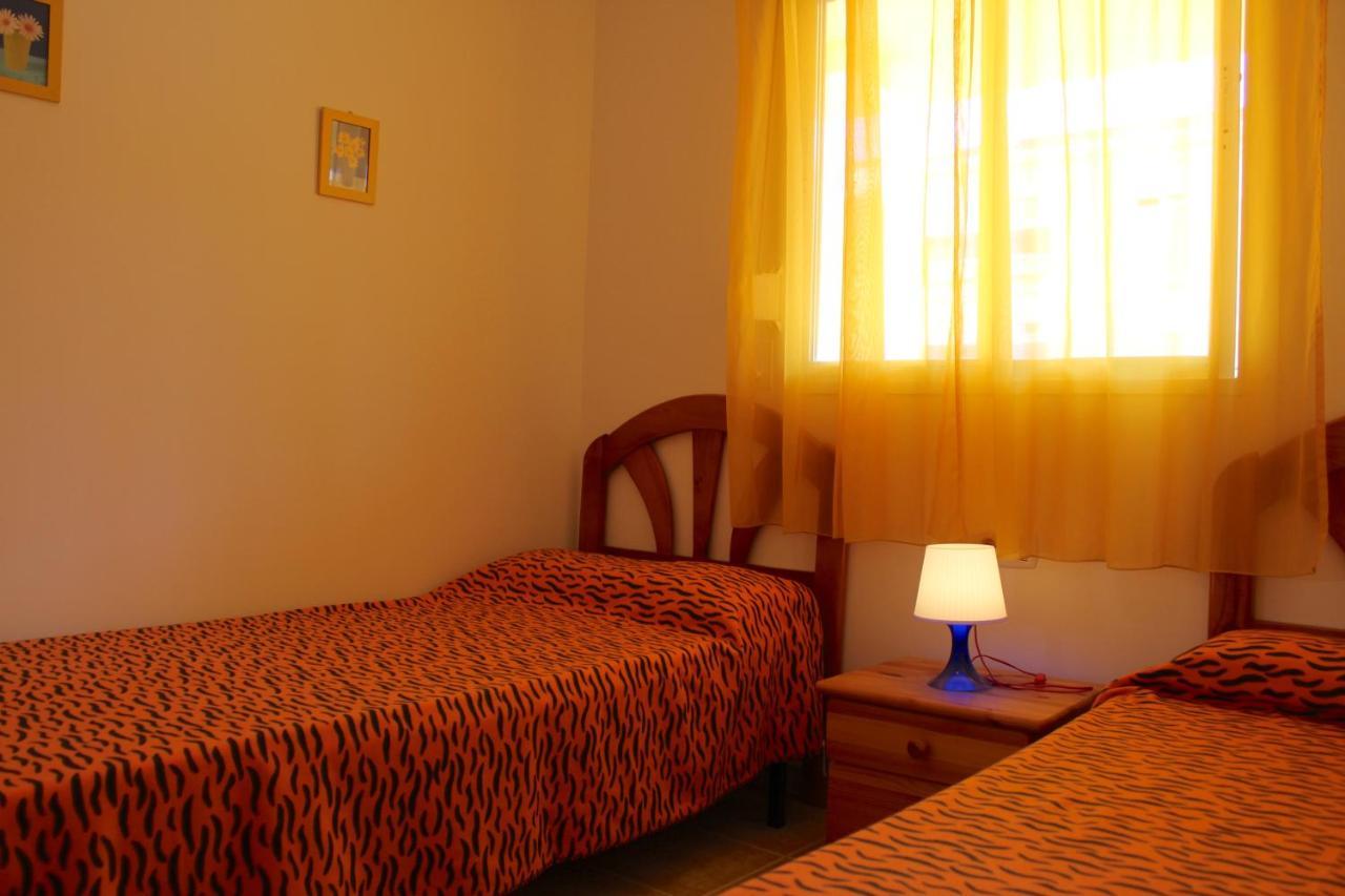 Denia,piscina,padel,150 M De La Playa Apartment *